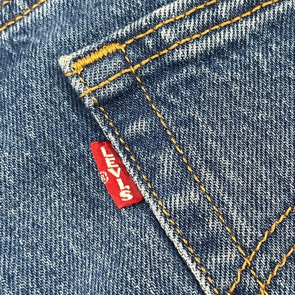 Levi’s Wedgie Straight 5 Pocket Denim Jeans Size 27 Button Fly 26 L Med Wash - Picture 4 of 9